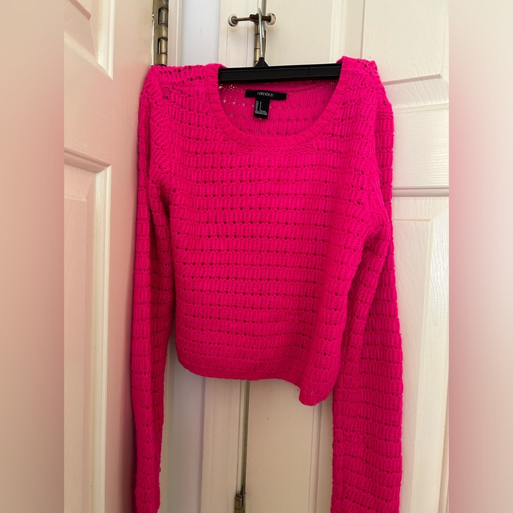Forever 21 Vivid Pink Knit Crew Neck Cropped Sweater